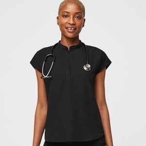 FIGS Rafaela Oversized Scrub Top Black XXS